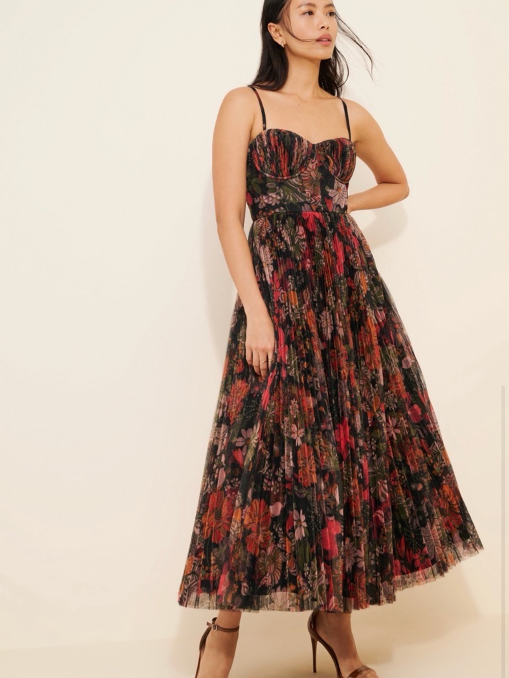 Floral Pleated Maxi Dress with Sweetheart Bodice - Black Multi